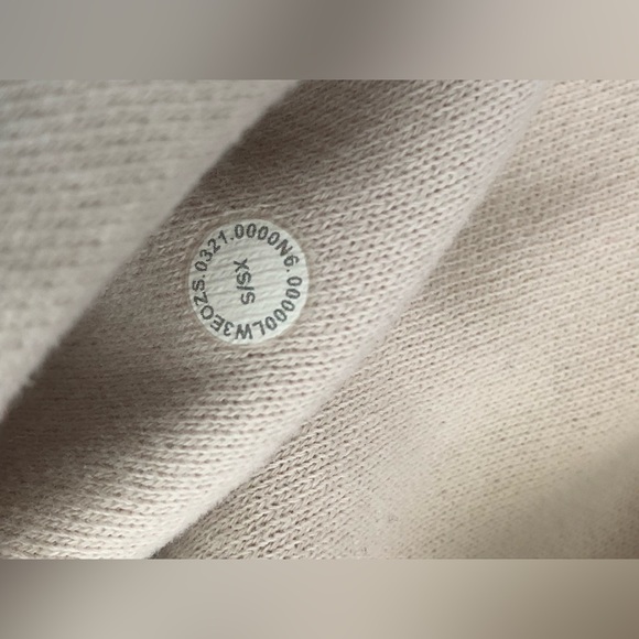 Lululemon Scuba Oversized Full Zip White Opal XS / S EUC! - Picture 9 of 14